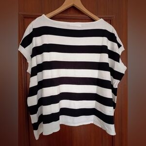 Striped Boxy Short Sleeve Top - Black & White